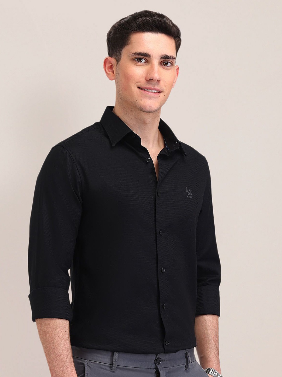 

U.S. Polo Assn. Men Spread Collar Solid Cotton Tailored Fit Casual Shirt, Black