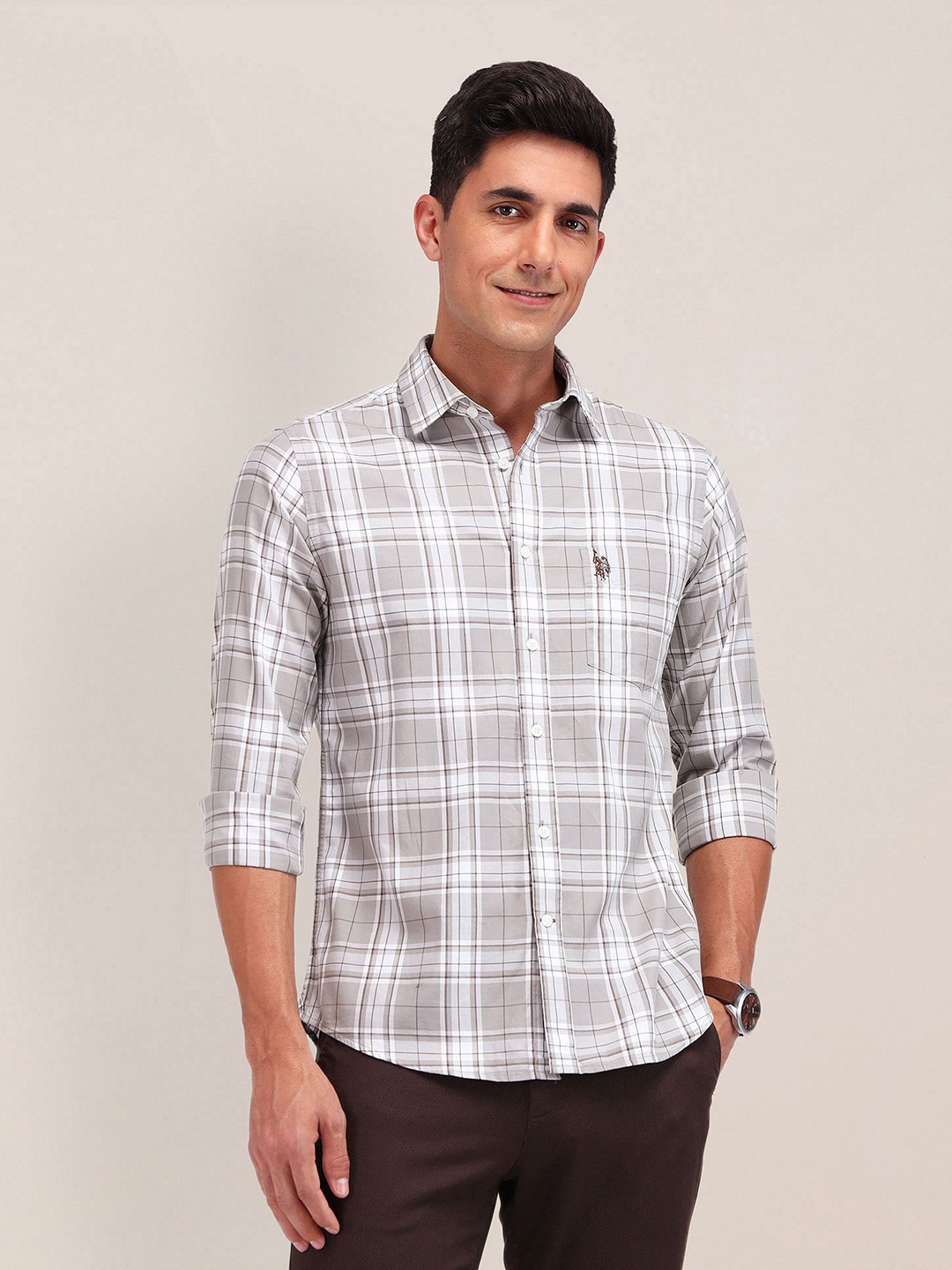 

U.S. Polo Assn. Men Cutaway Collar Tartan Checked Cotton Tailored Fit Casual Shirt, Grey