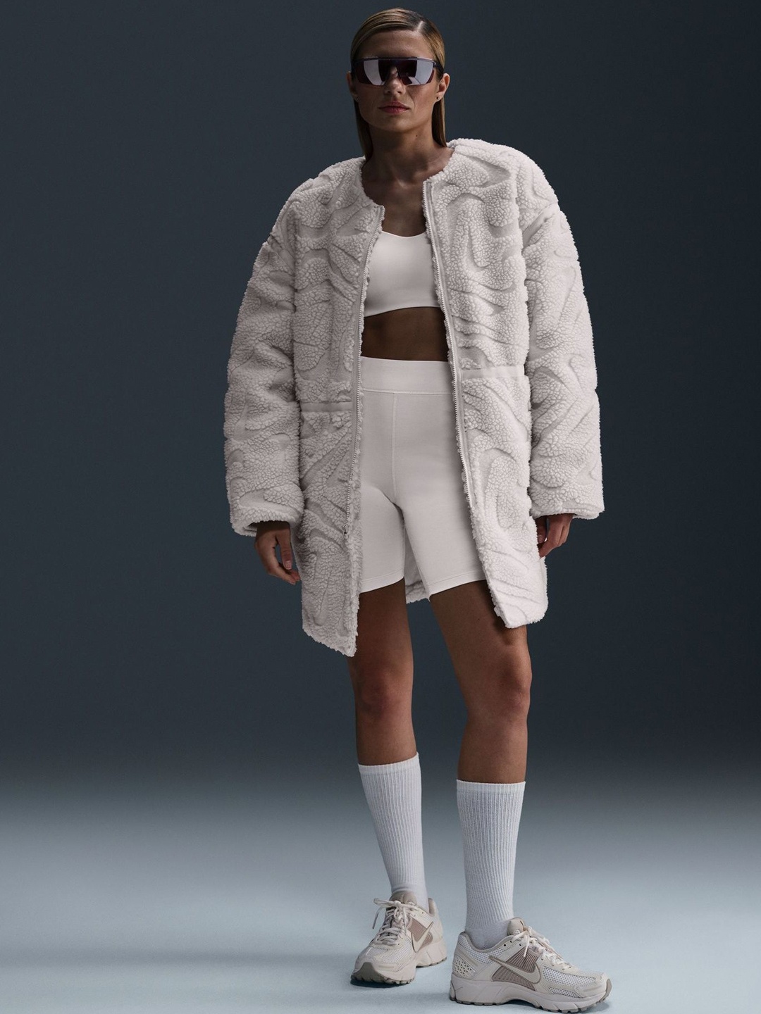 

Nike Sportswear Women's Loose Jacket, White