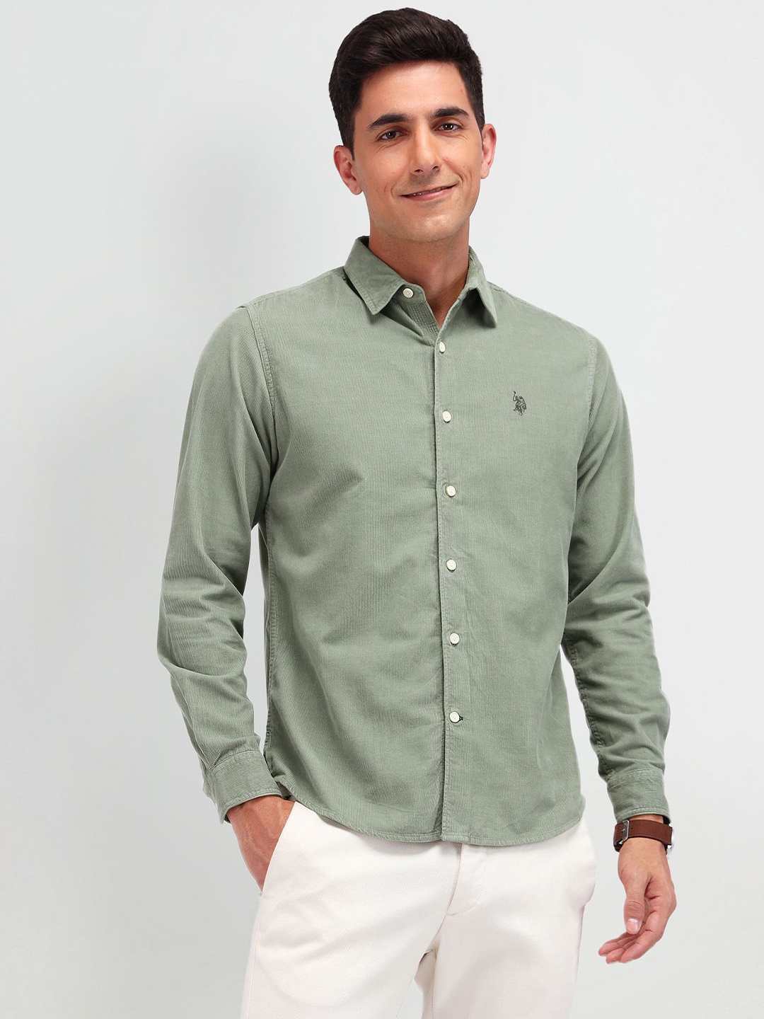 

U.S. Polo Assn. Denim Co. Men Cutaway Collar Solid Cotton Slim Fit Casual Shirt, Green