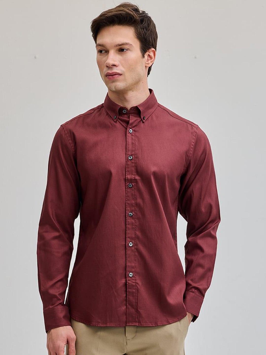 

Snitch Men Smart Button-Down Collar Solid Casual Shirt, Maroon