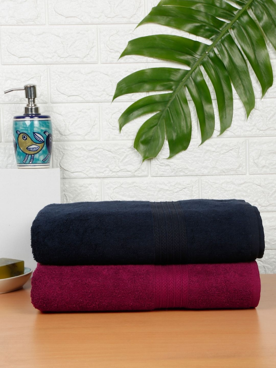 

Creeva Maroon & Navy Blue 2 Pieces Cotton 550 GSM Bath Towels