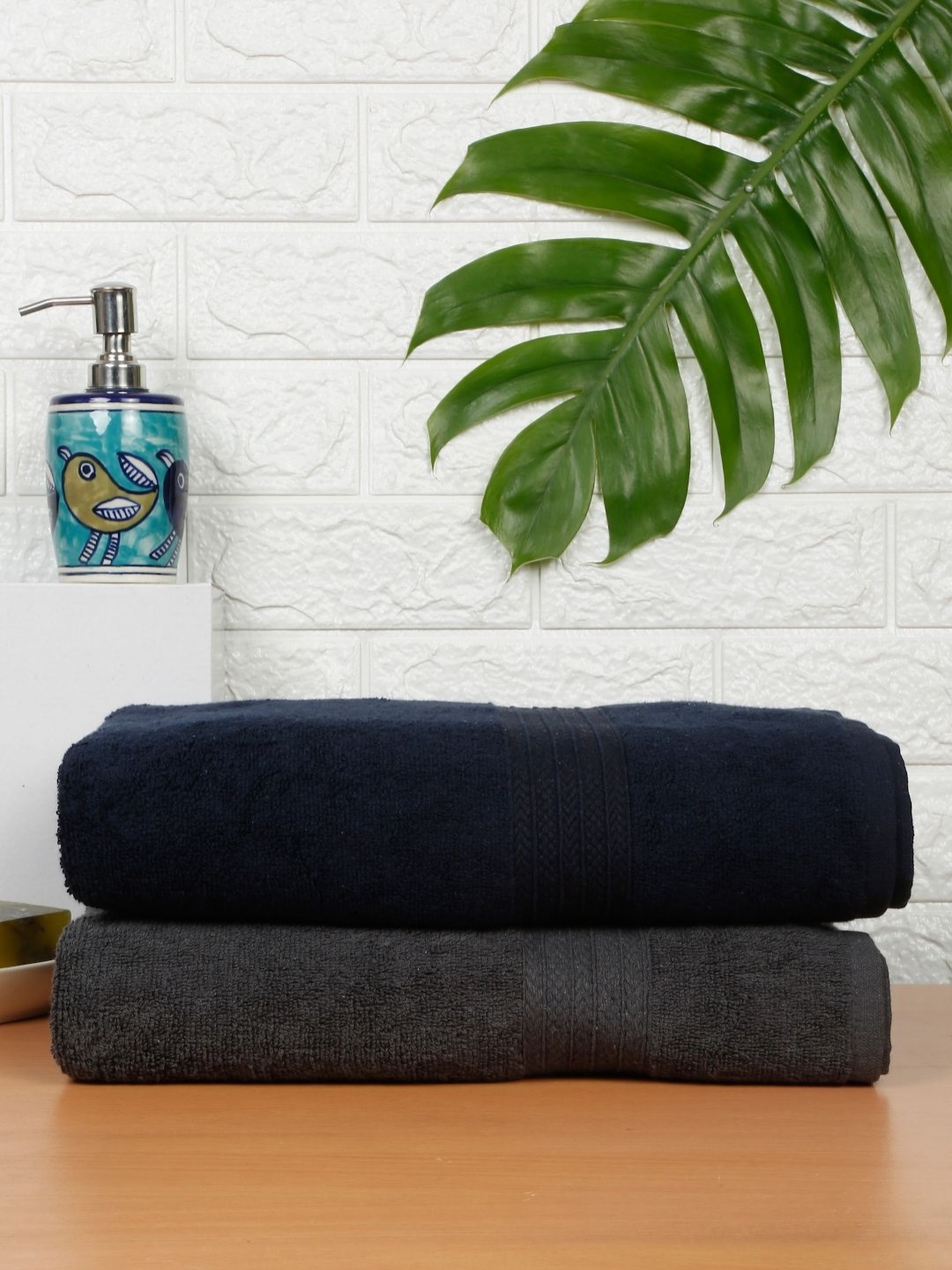 

Creeva Grey & Blue 2 Pieces Cotton 550 GSM Bath Towels