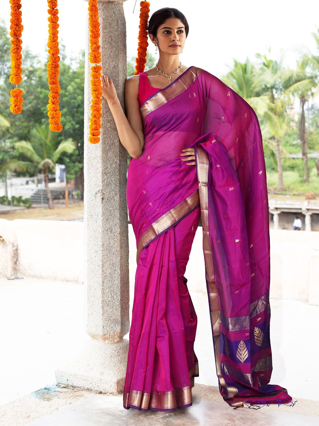 

Unnati Silks Ethnic Motifs Woven Design Silk Cotton Handloom Maheshwari Saree, Violet