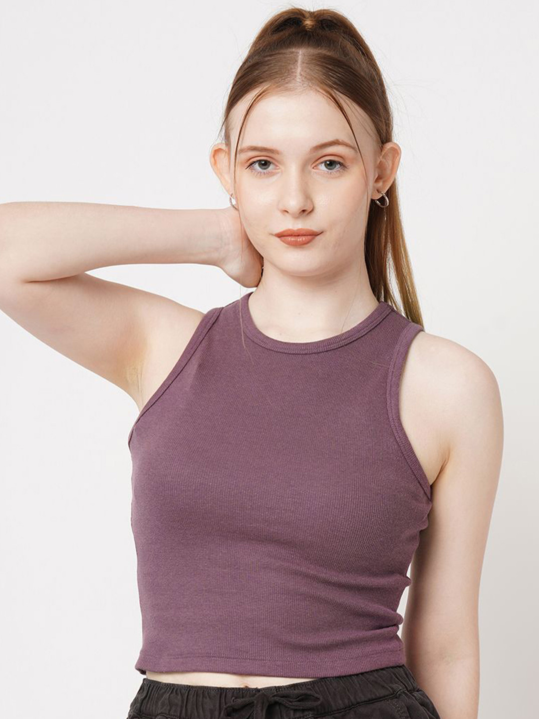

Kraus Jeans Women Sleeveless Round Neck Tank Crop Top, Mauve