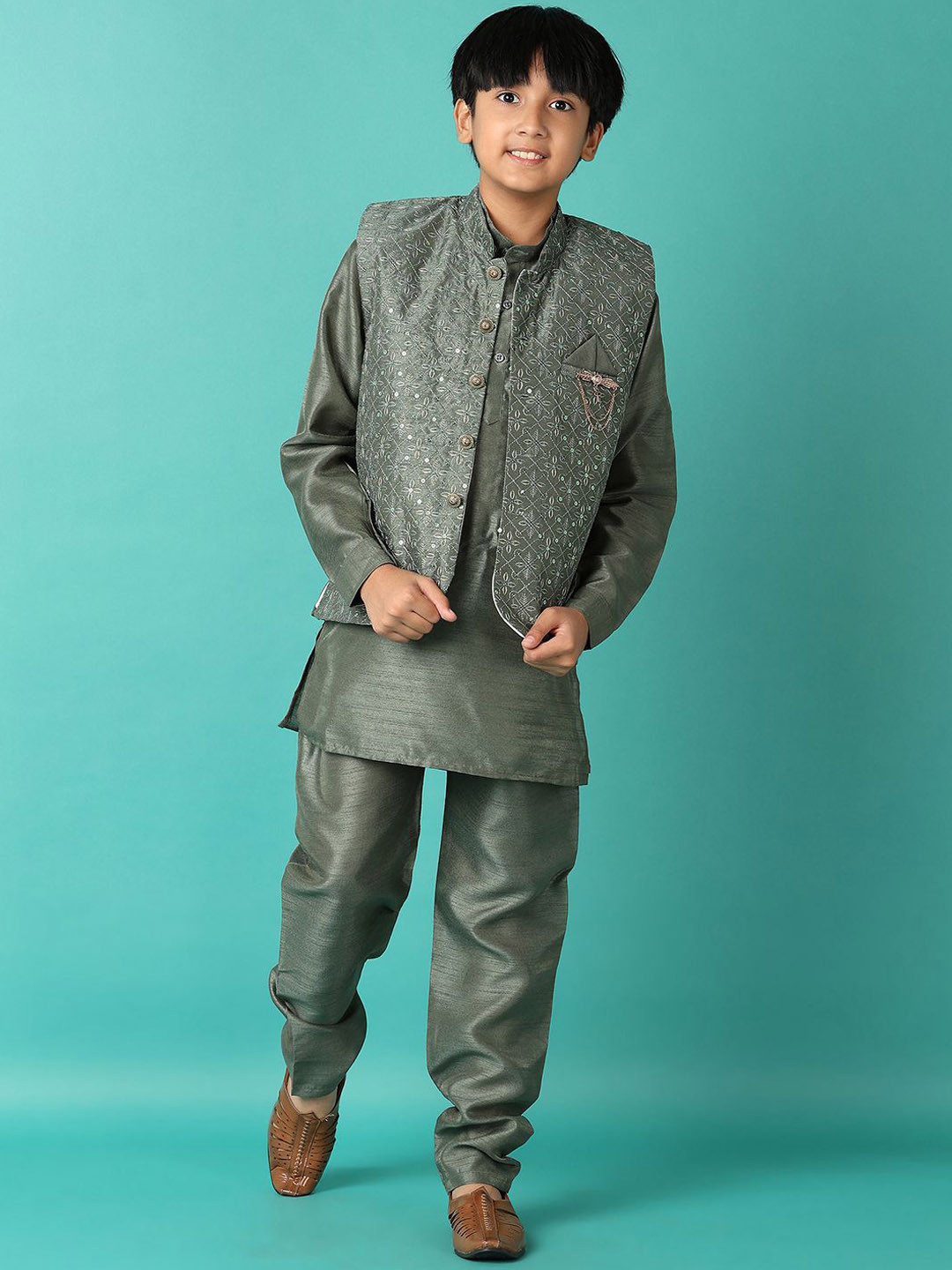 

V-Mart Boys Mandarin Collar Regular Pure Cotton Kurta With Churidar With Nehru Jacket, Green