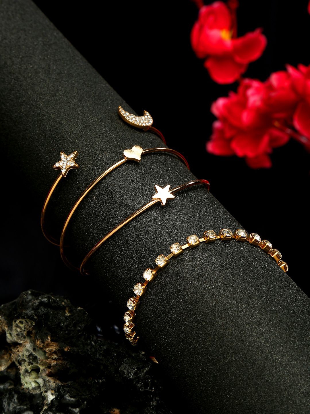 

YouBella Set Of 4 Gold-Plated Stone Studded Kada Bracelet