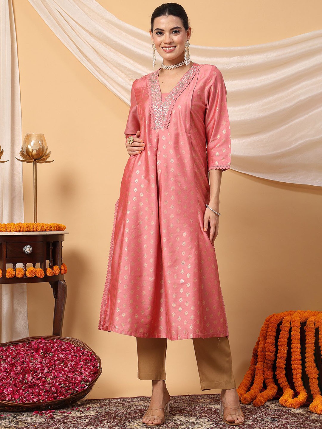 

House Of Zelena Ethnic Motifs Printed V-Neck Maternity A-Line Kurta With Pyjamas, Pink