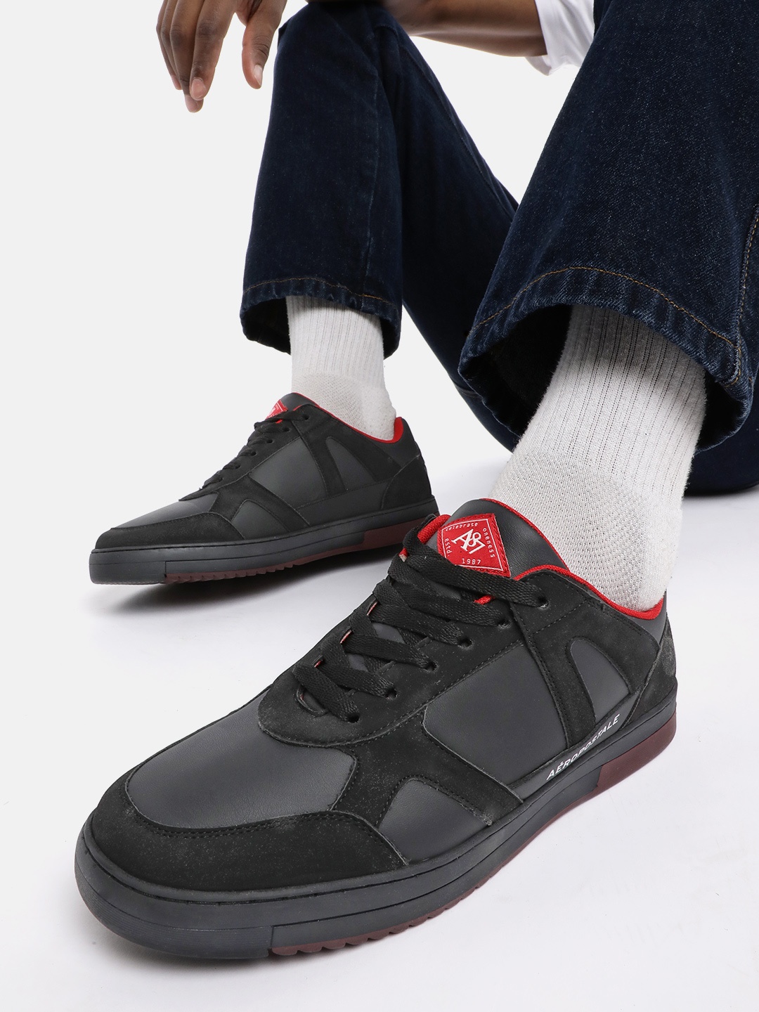 

Aeropostale Men Lace-Up Sneakers, Black