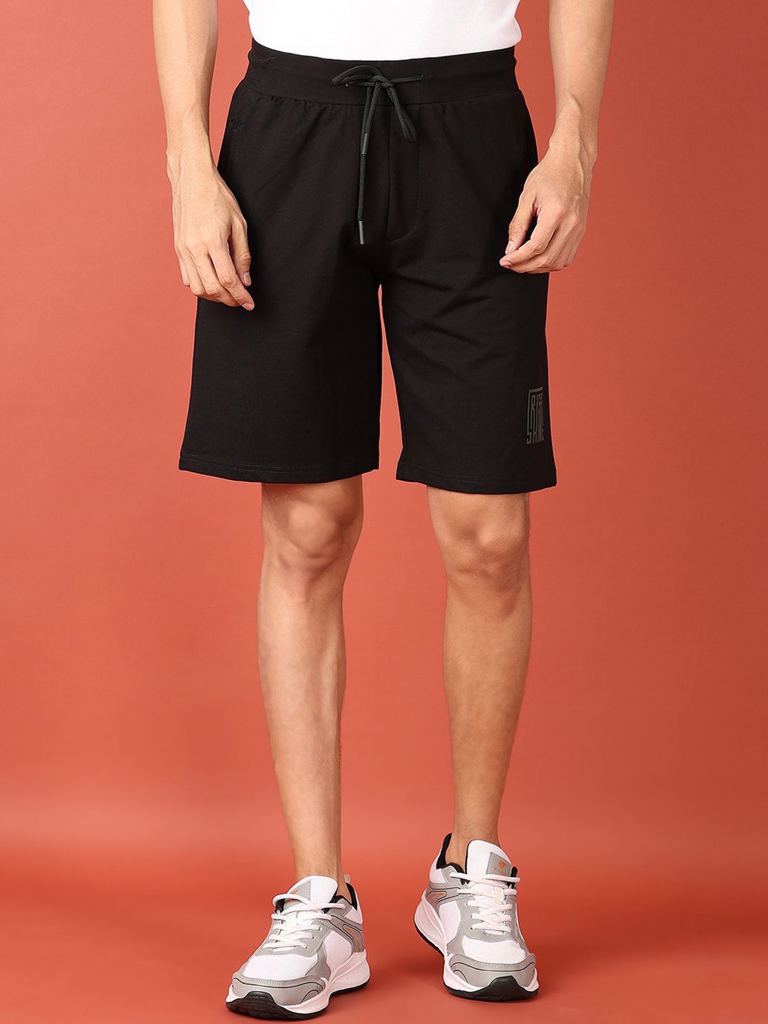 

V-Mart Men Cotton Mid-Rise Regular Fit Short, Black