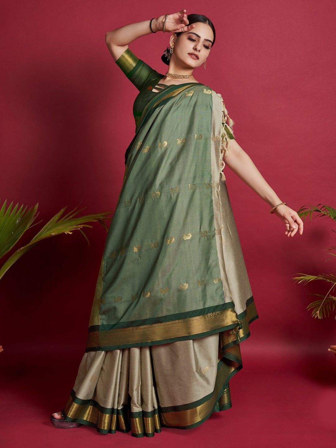 

Suha Ethnic Motifs Zari Pure Silk Kanjeevaram Saree, Green