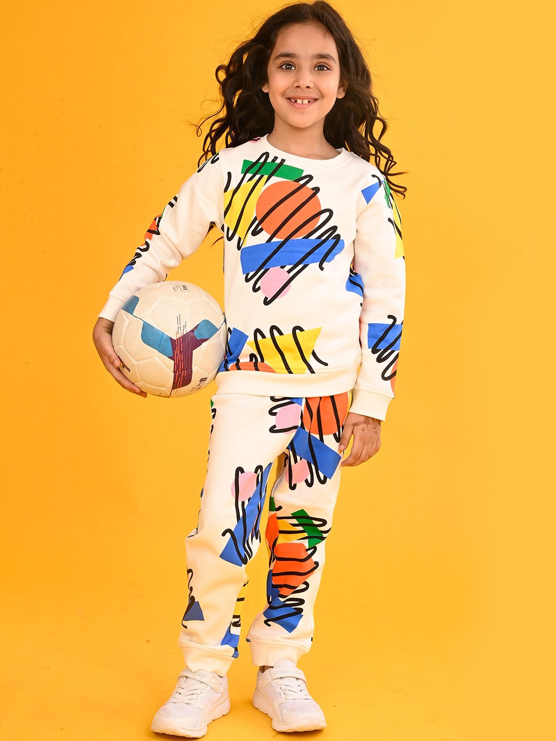 

Anthrilo Girls Printed Fleece Sweatshirt With Jogger, White