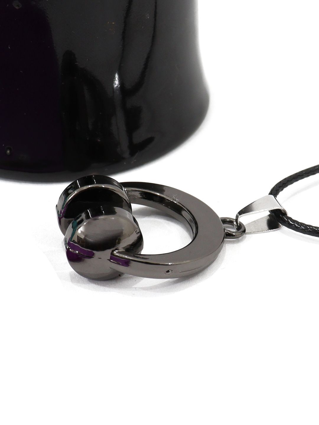 

Krelin Silver-Plated Stainless Steel Music Headphone-Shaped Pendant With Chain