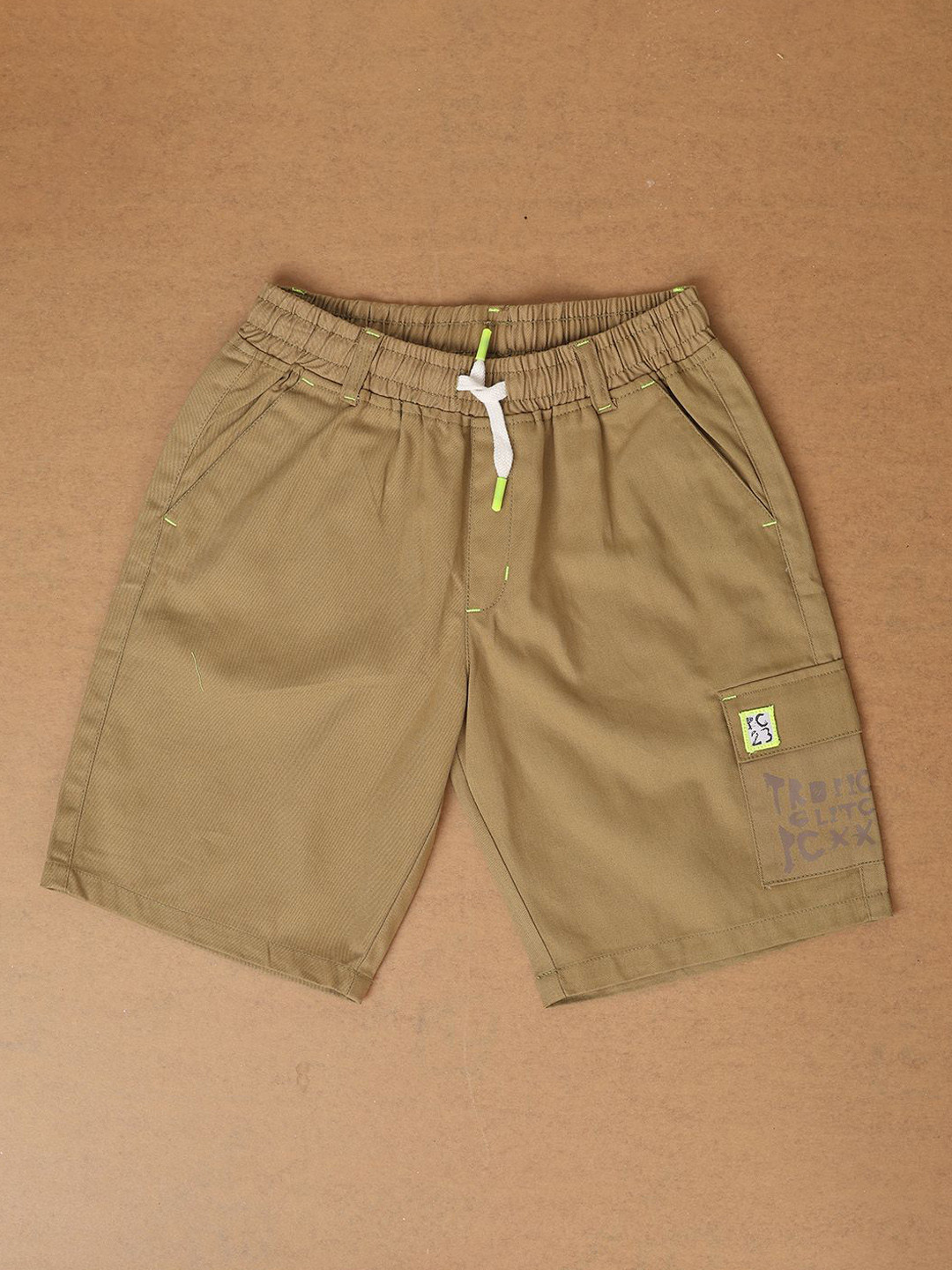 

V-Mart Boys Mid Rise Knee Length Twill Shorts, Green