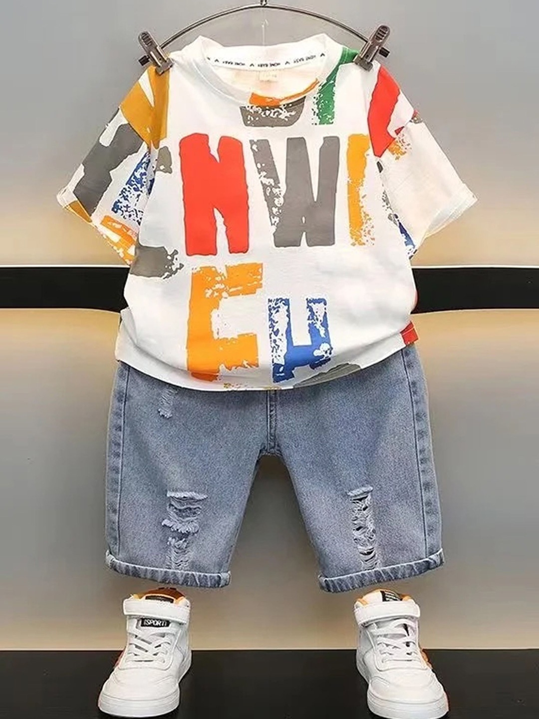 

TrendyKid Boys Printed T-shirt with Shorts, Blue