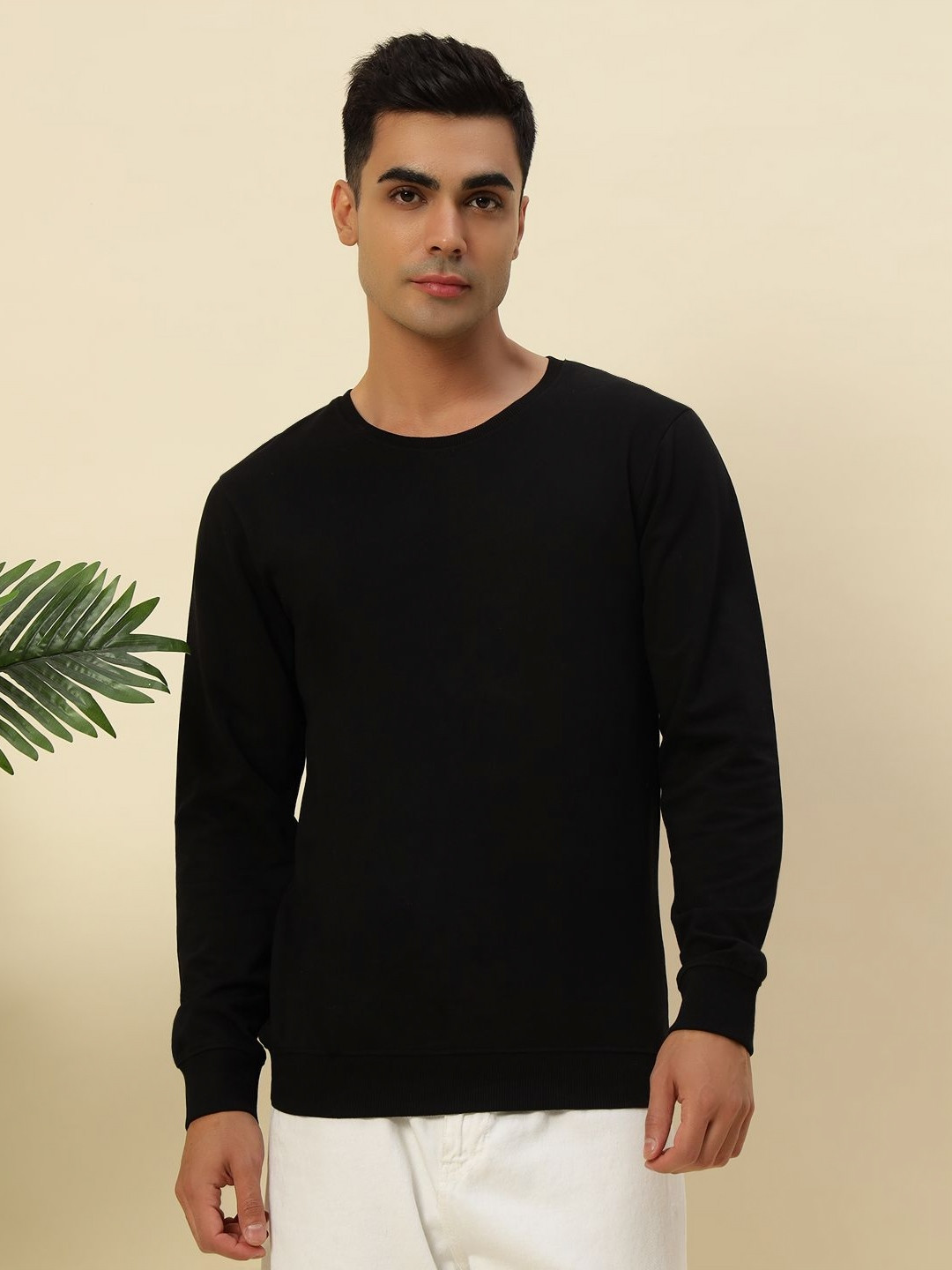 

MUWIN Men Monochrome T-shirt, Black