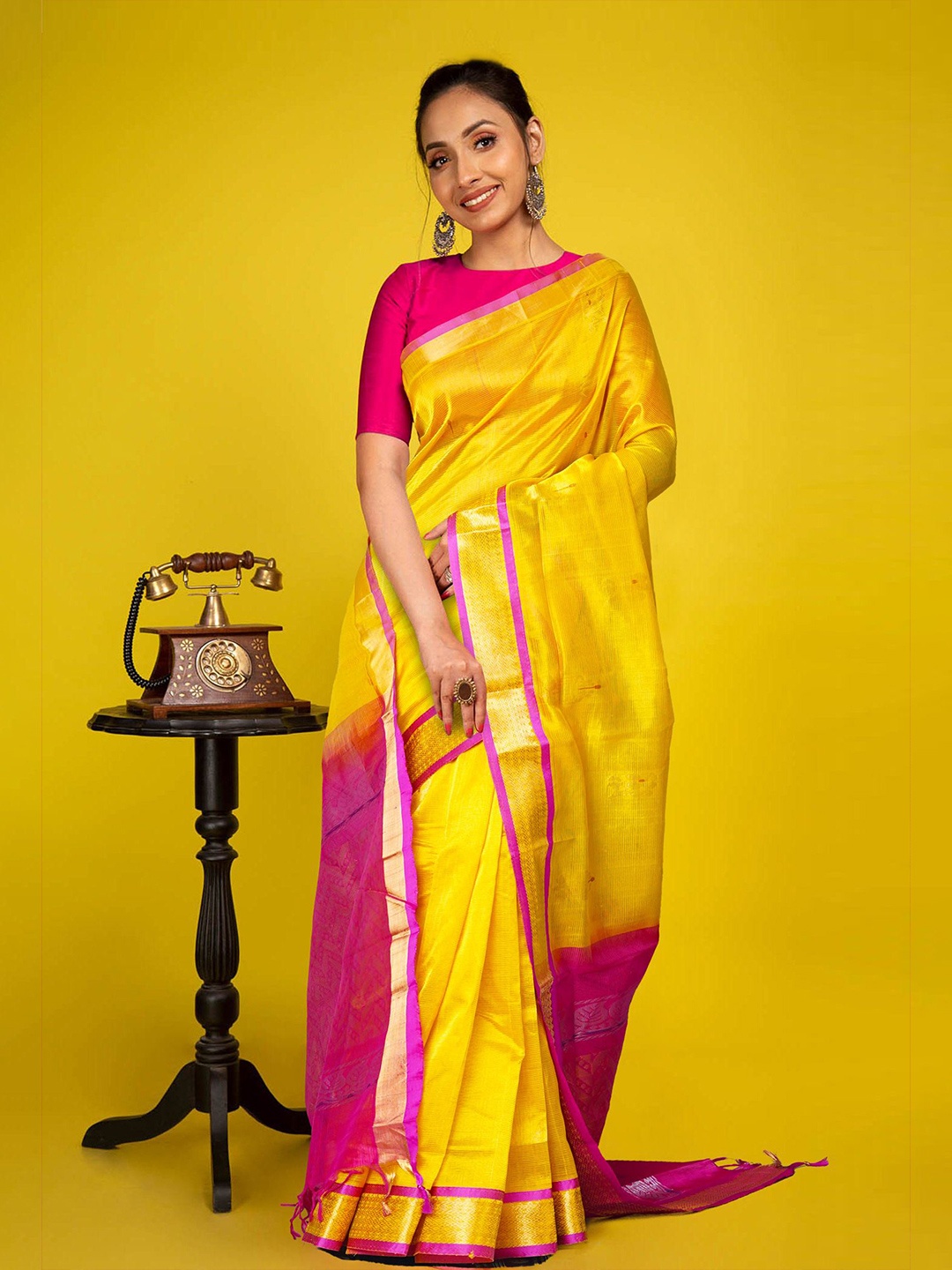 

Unnati Silks Woven Design Zari Handloom Kanjeevaram Saree, Yellow