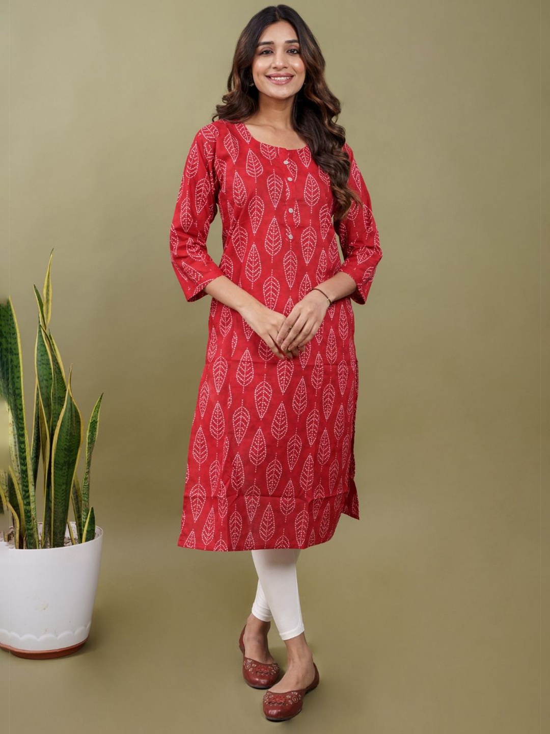 

EKISHA Floral Printed Pure Cotton Straight Kurta, Maroon