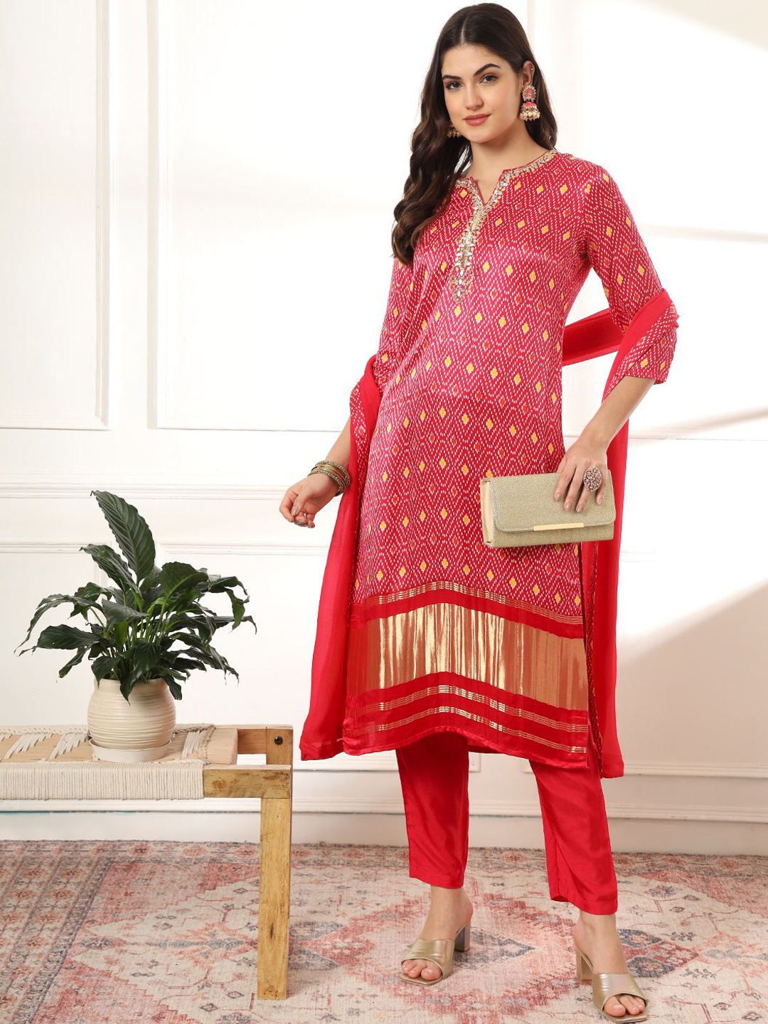 

Yufta Geometric Printed Sequinned and Zari Straight Kurta with Trousers & Dupatta, Pink