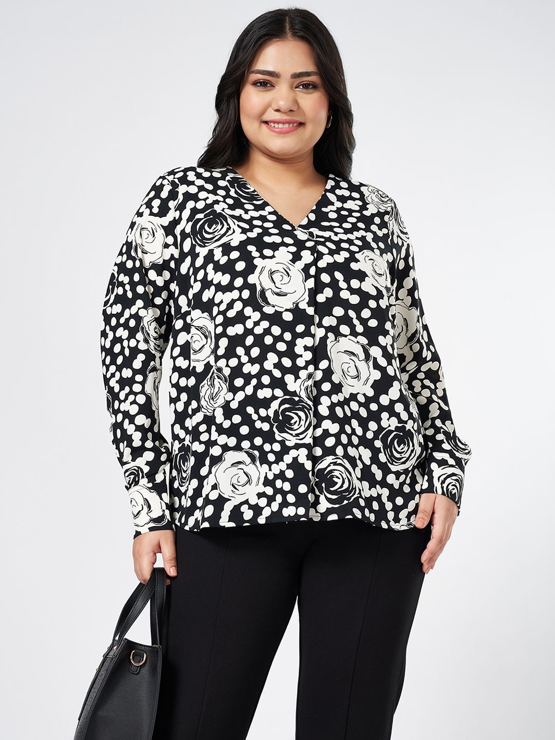 

Honey Curvytude by Pantaloons Polka Dots Printed Top, Black