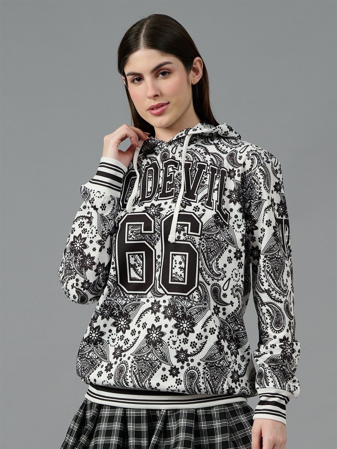 

GO DEVIL Women Printed Hooded Sweatshirt, White