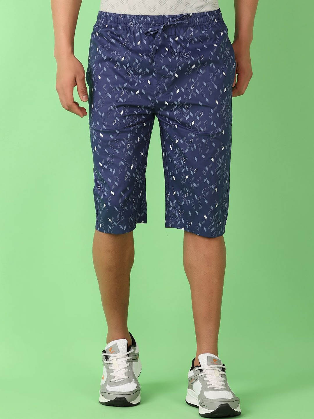 

V-Mart Men Cotton Printed Regular Fit Shorts, Navy blue