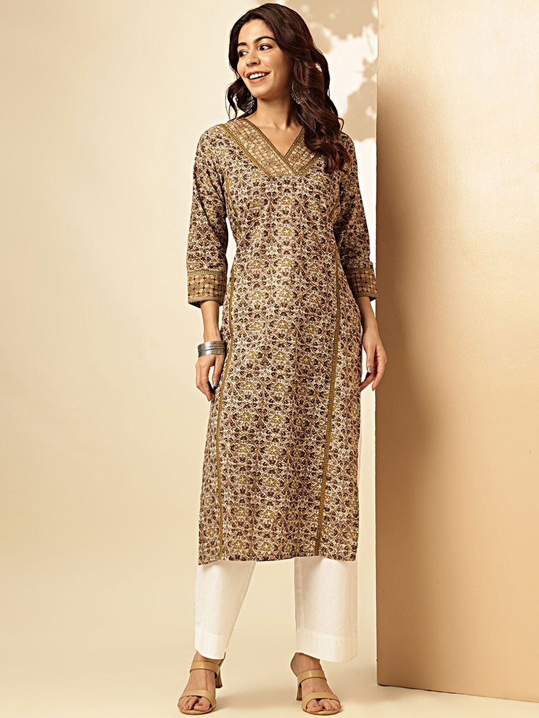 

Vbuyz Floral Printed V-Neck Three Quarter Sleeves Sequined Straight Kurta, Beige