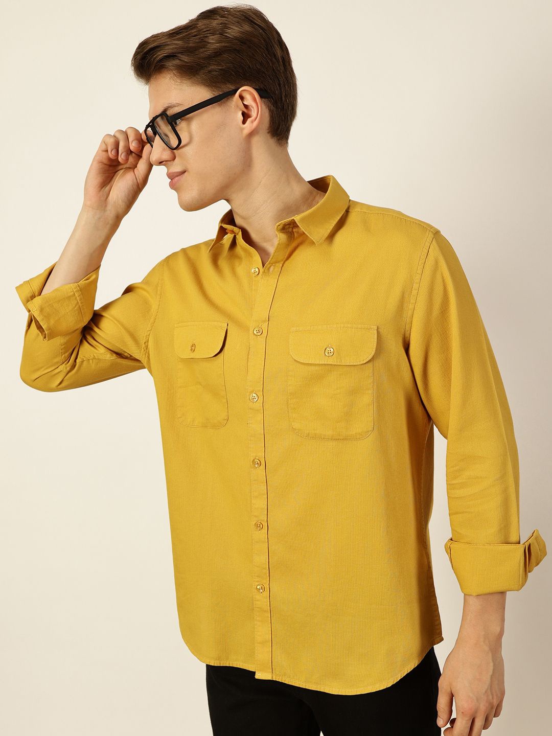 

INVICTUS Men Original Spread Collar Solid Cotton Slim Fit Casual Shirt, Mustard