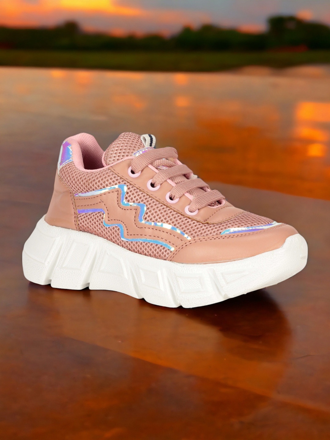 

Lil Lollipop Girls Colourblocked Sneakers, Peach