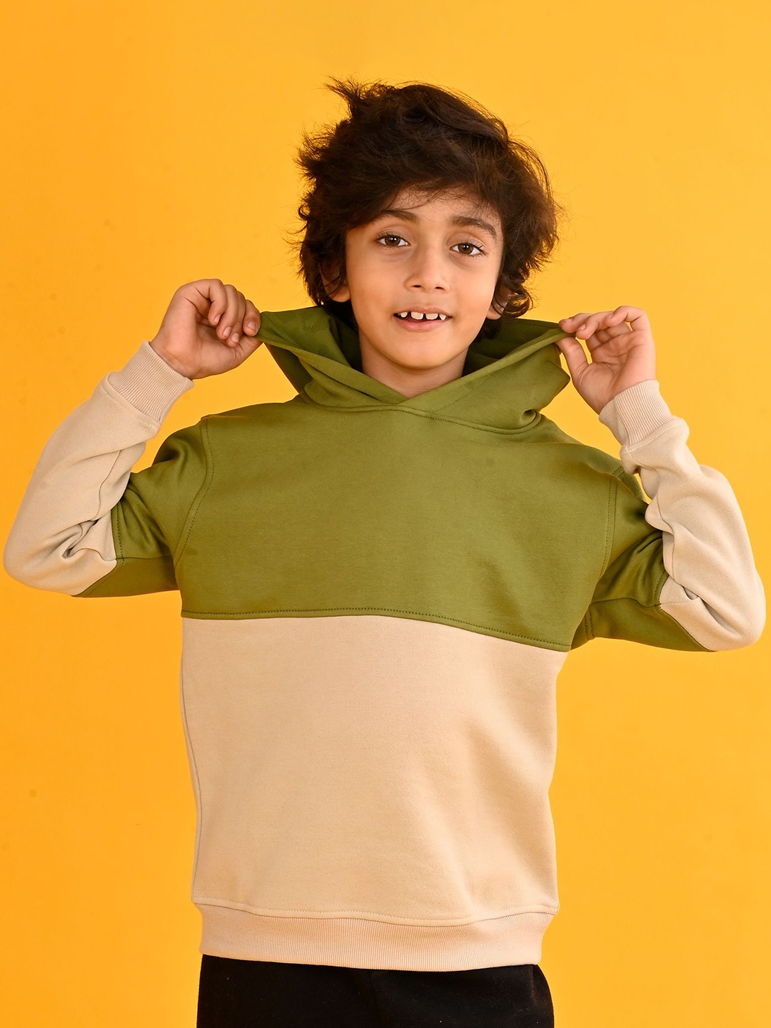 

Anthrilo Boys Colourblocked Hooded Pullover Sweatshirt, Olive