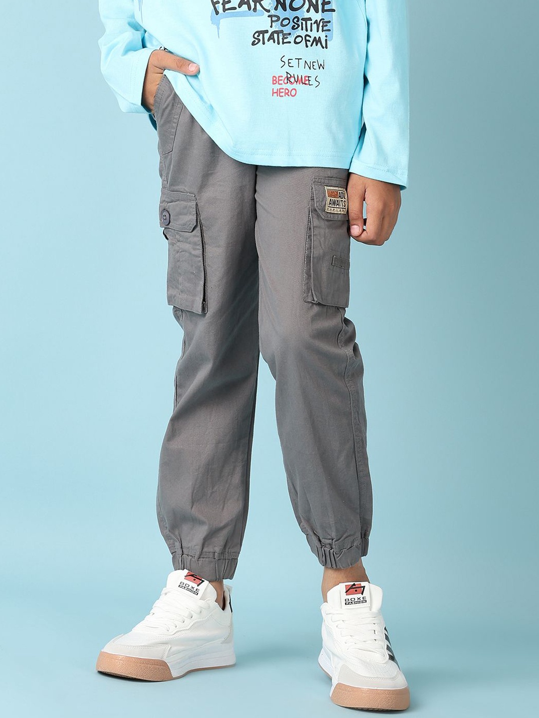 

V-Mart Boys Cotton Mid-Rise Cargos Trousers, Grey