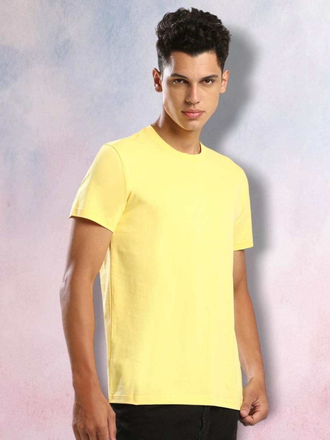 

THE DAILY OUTFITS Men Solid Round Neck Cotton T-shirt, Yellow