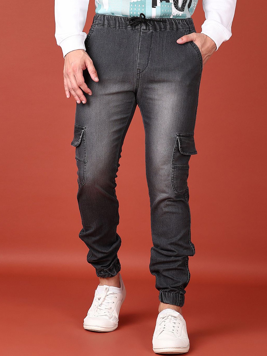 

V-Mart Men Jogger Light Fade Mid-Rise Jopgger Jeans, Grey