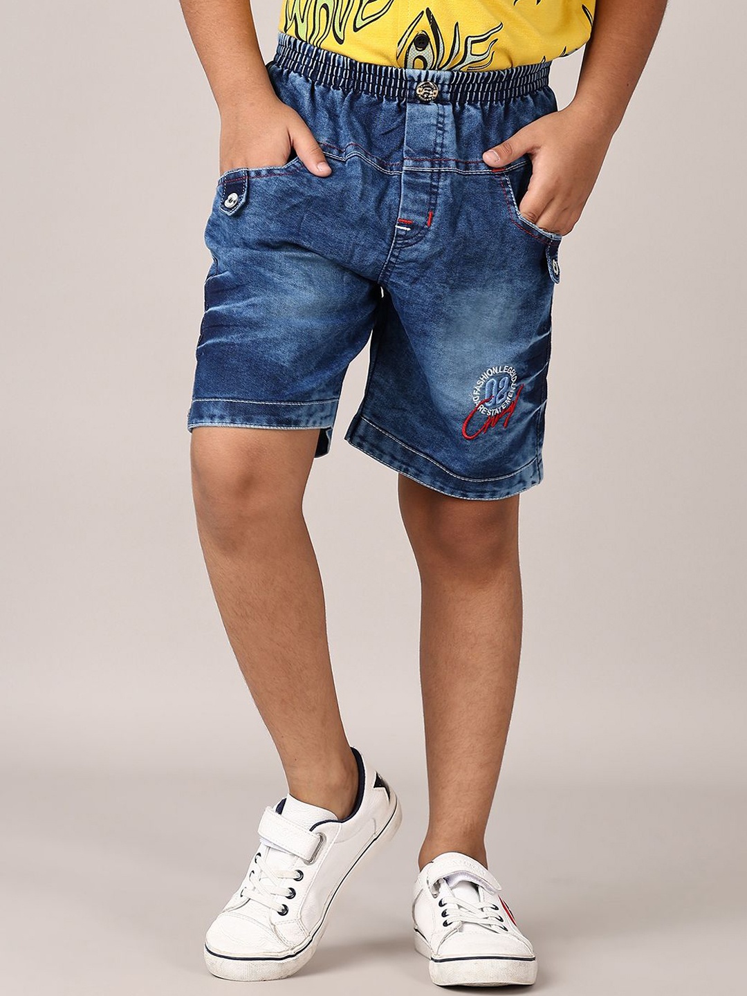 

V-Mart Boys Mid-Rise Above Knee Shorts, Blue