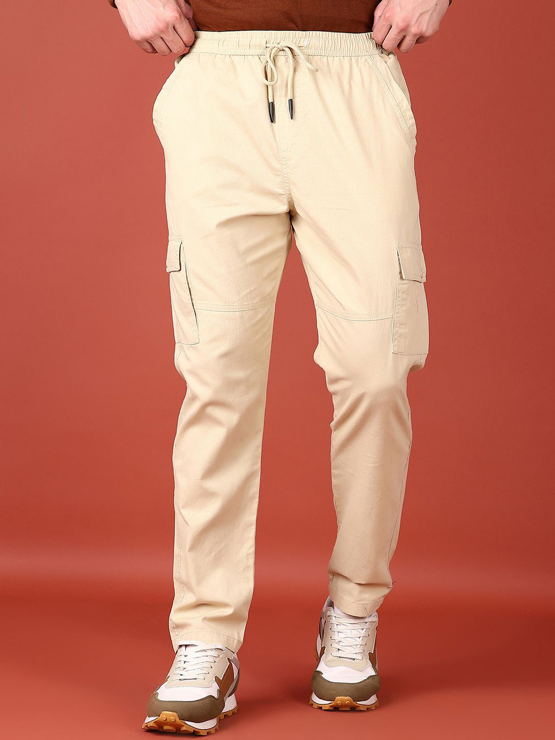 

V-Mart Men Mid-Rise Cotton Cargos Trousers, Beige