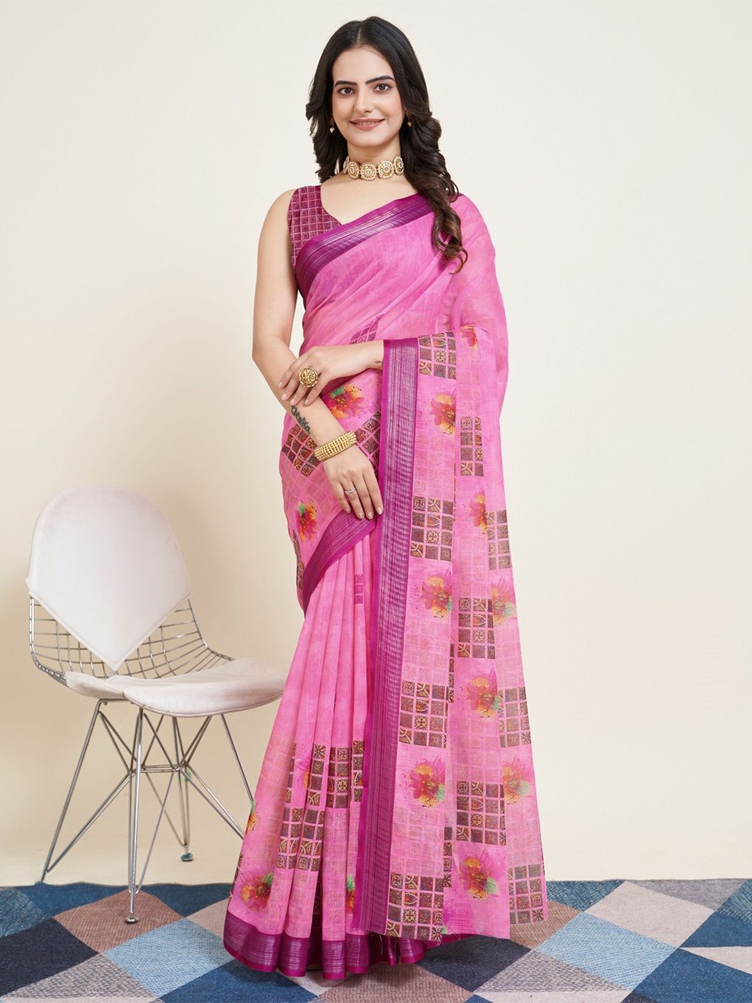 

Suha Floral Printed Woven Design Saree, Pink