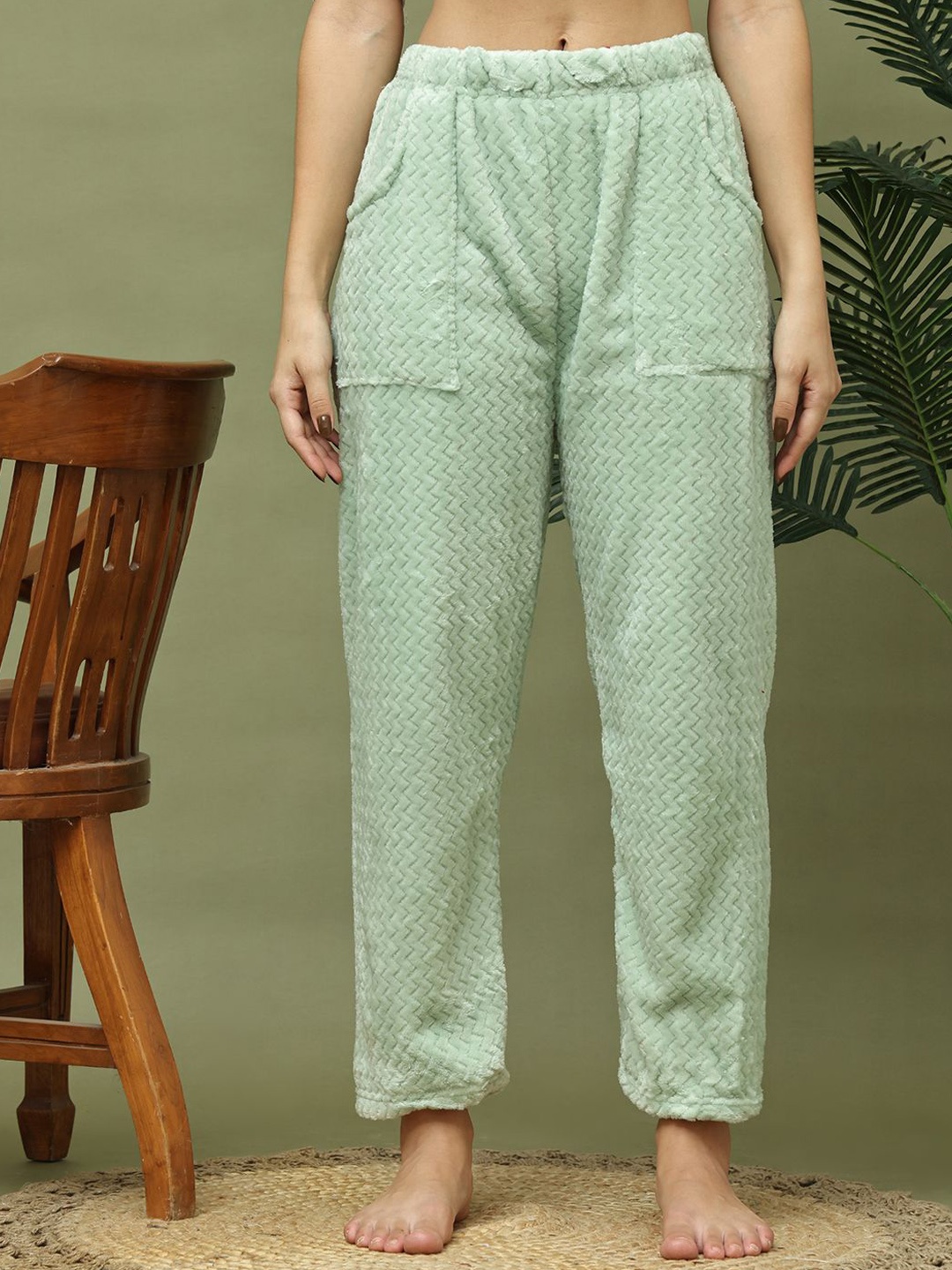 

TAG 7 Women Self-Design Mid-Rise Lounge Pants, Green