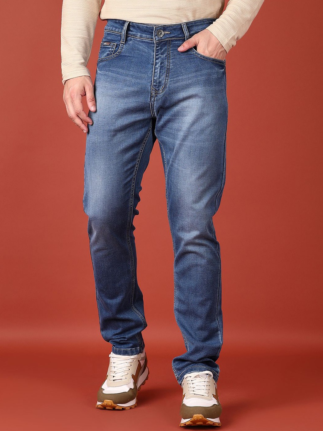

V-Mart Men Light Fade Stretchable Denim Mid-Rise Jeans, Blue