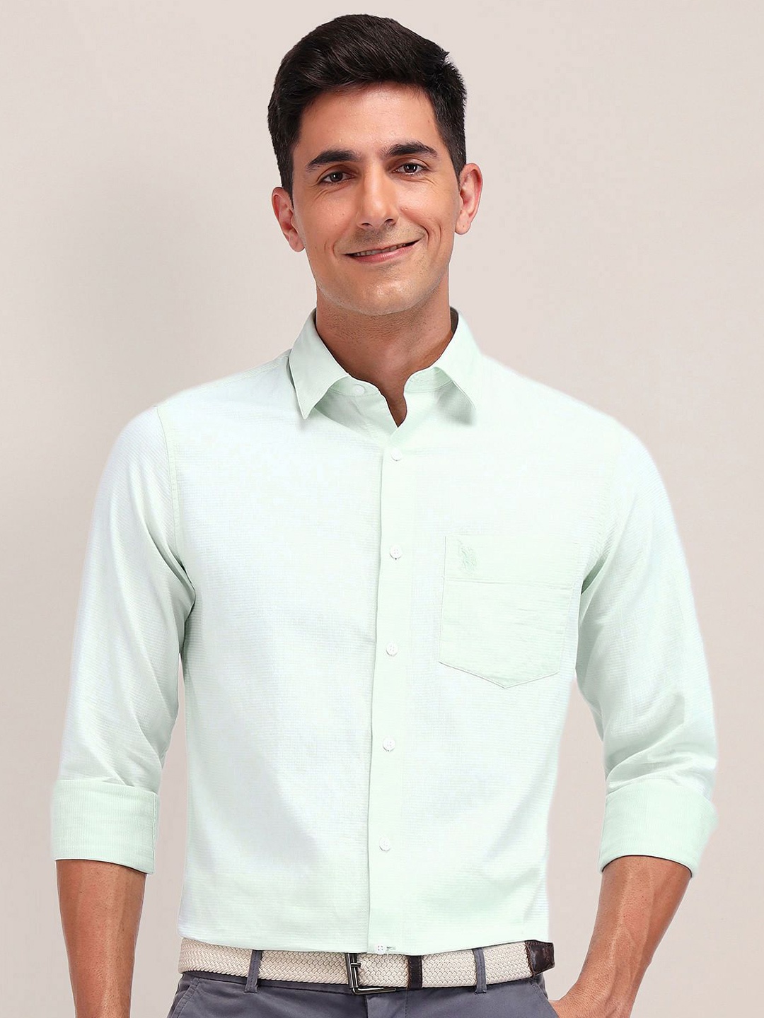 

U.S. Polo Assn. Men Cutaway Collar Textured Cotton Tailored Fit Casual Shirt, Blue