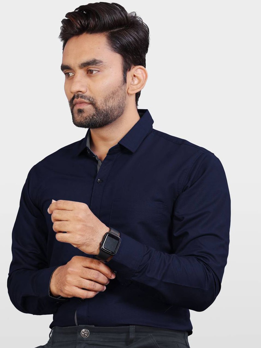 

Metronaut Men India Slim Spread Collar Solid Slim Fit Casual Shirt, Navy blue