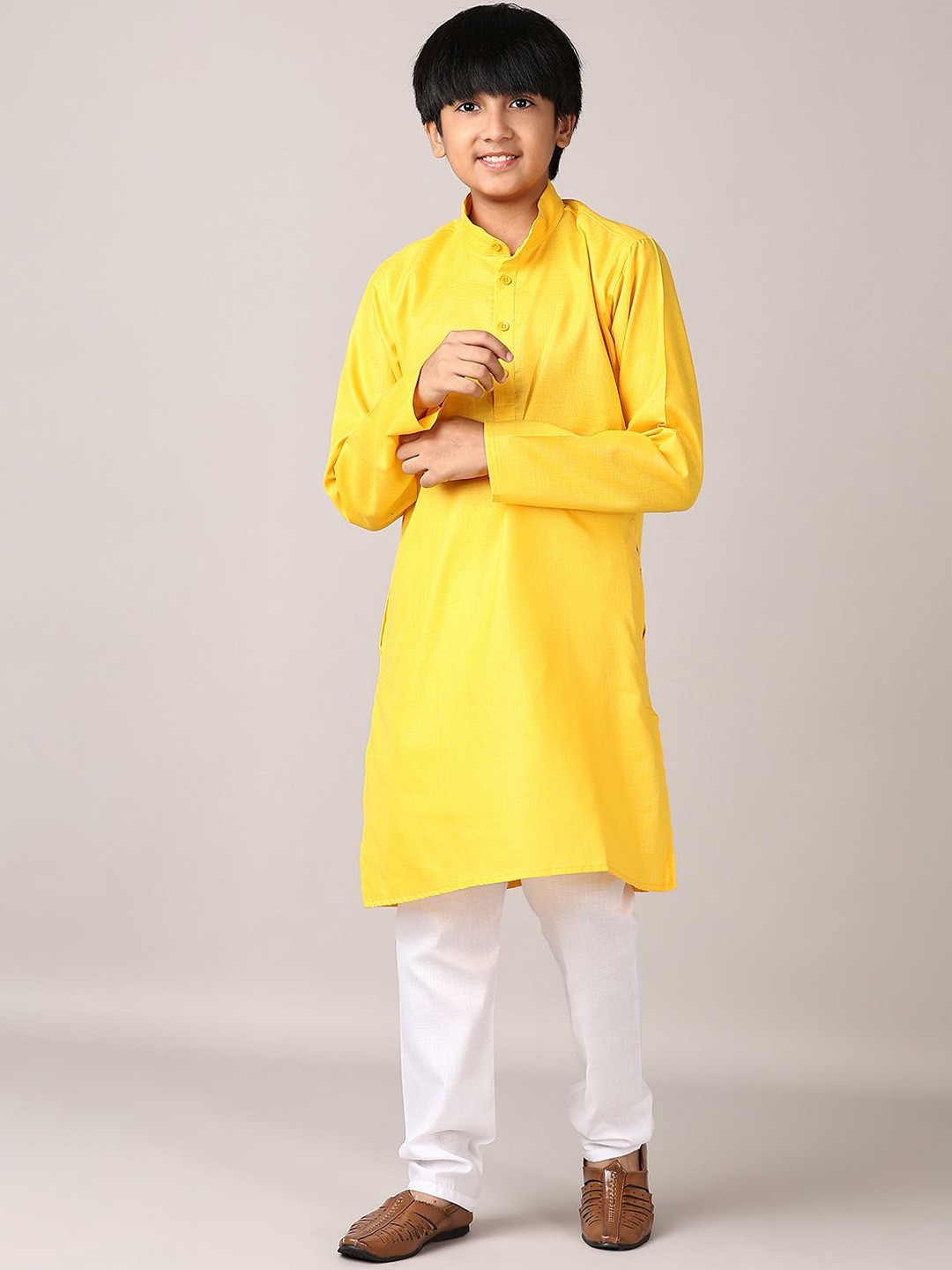 

V-Mart Boys Mandarin Collar Pure Cotton Straight Kurta with Pyjamas, Yellow