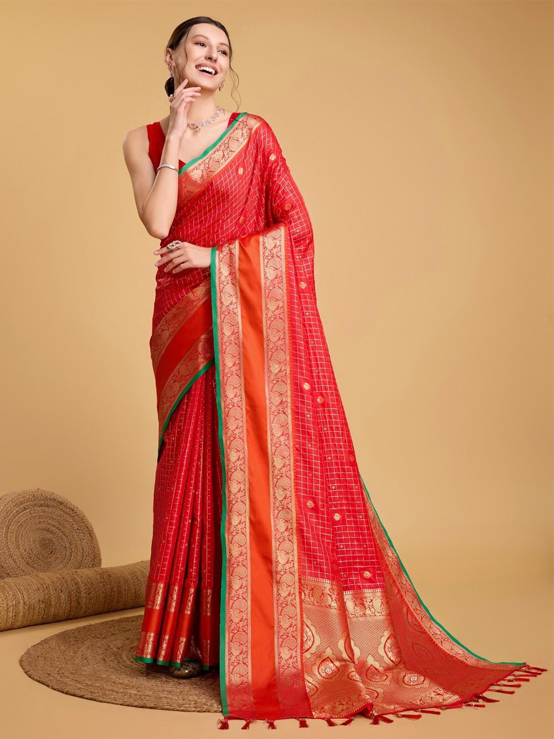 

Suha Woven Design Zari Pure Silk Banarasi Saree, Red