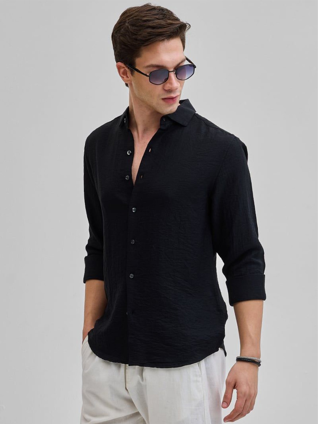 

Snitch Men Smart Spread Collar Solid Linen Casual Shirt, Black