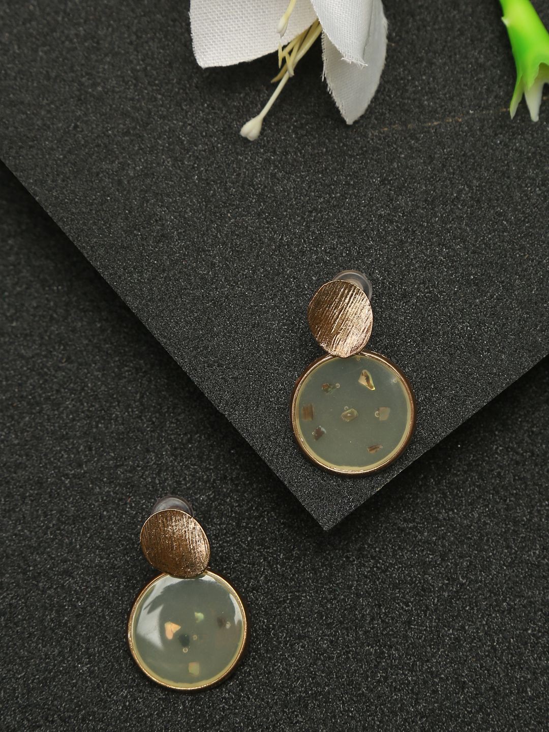 

YouBella Contemporary Studs Earrings, Gold