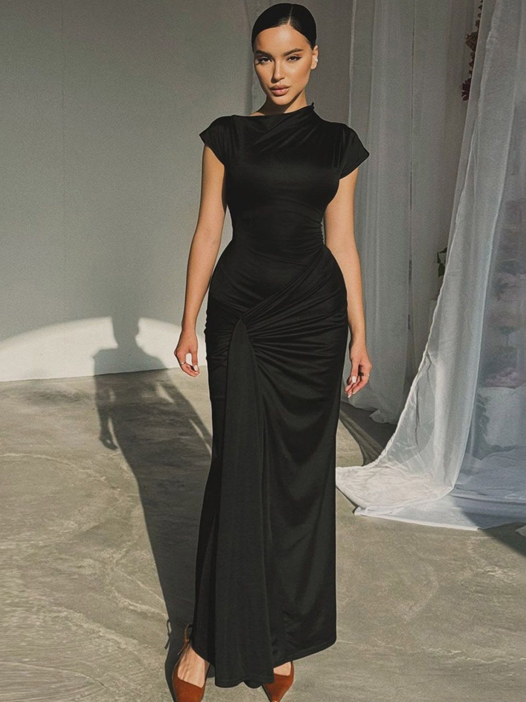 

StyleCast Women Round Neck Maxi Dress, Black