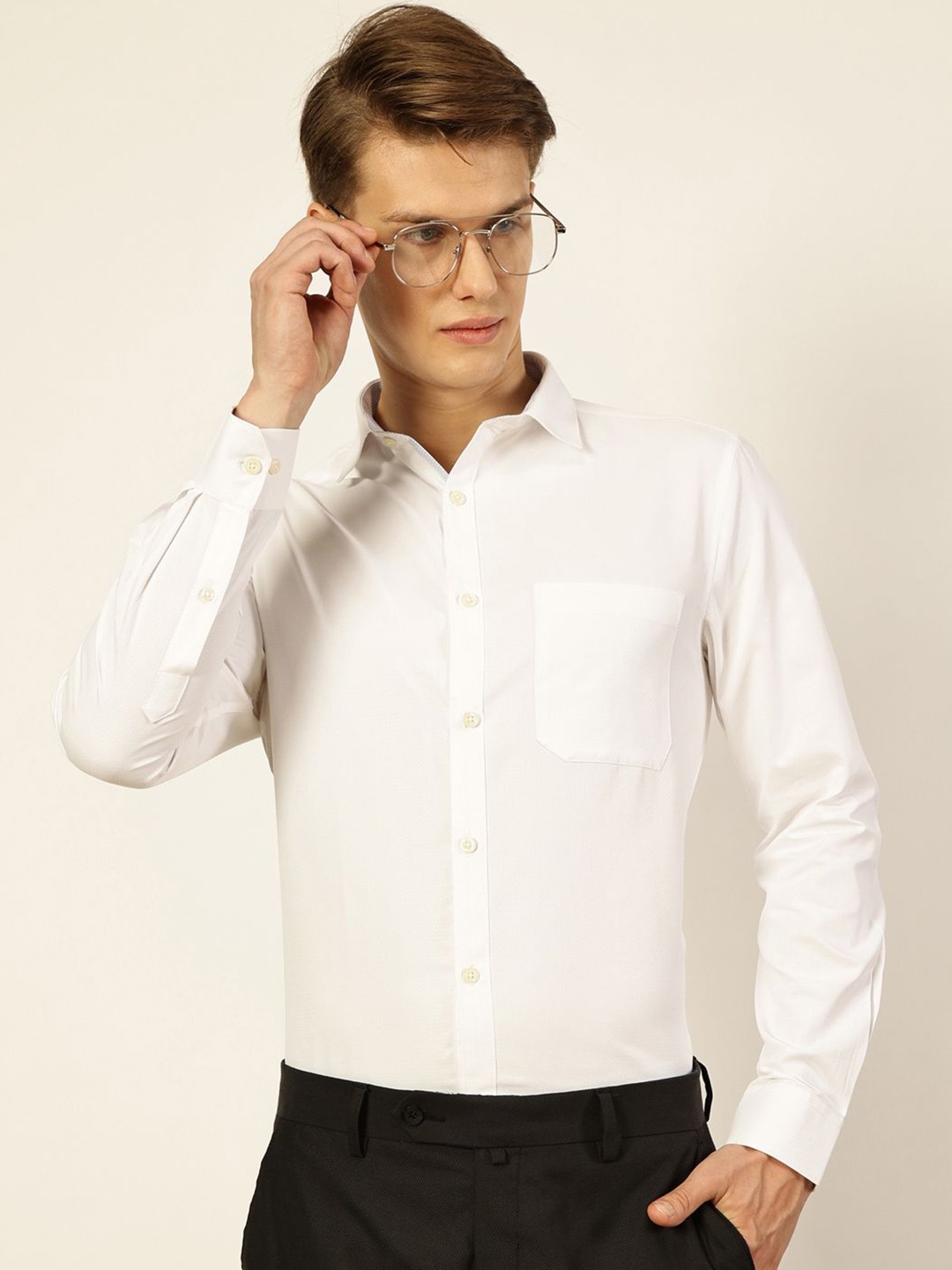 

Thomas Scott Men Smart Cutaway Collar Solid Cotton Formal Shirt, White