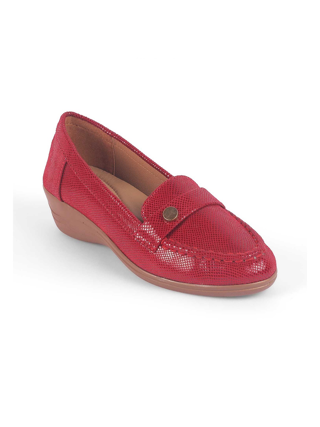 

Tresmode Women Textured Leather Flatform Heel Sandals, Red