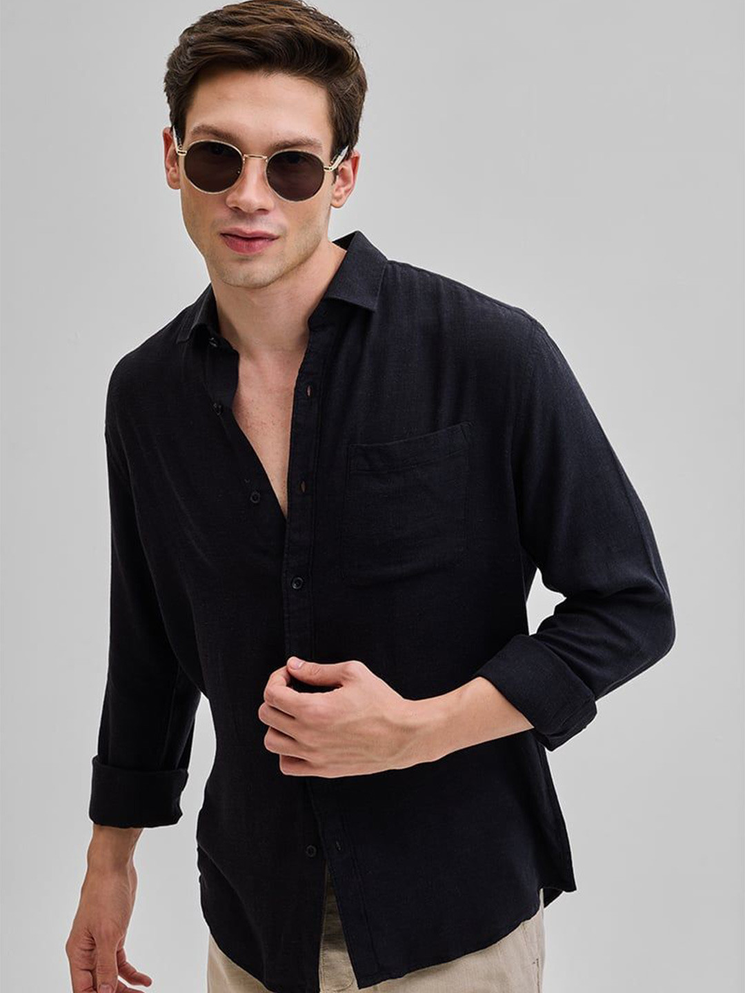 

Snitch Men Smart Spread Collar Solid Linen Casual Shirt, Black