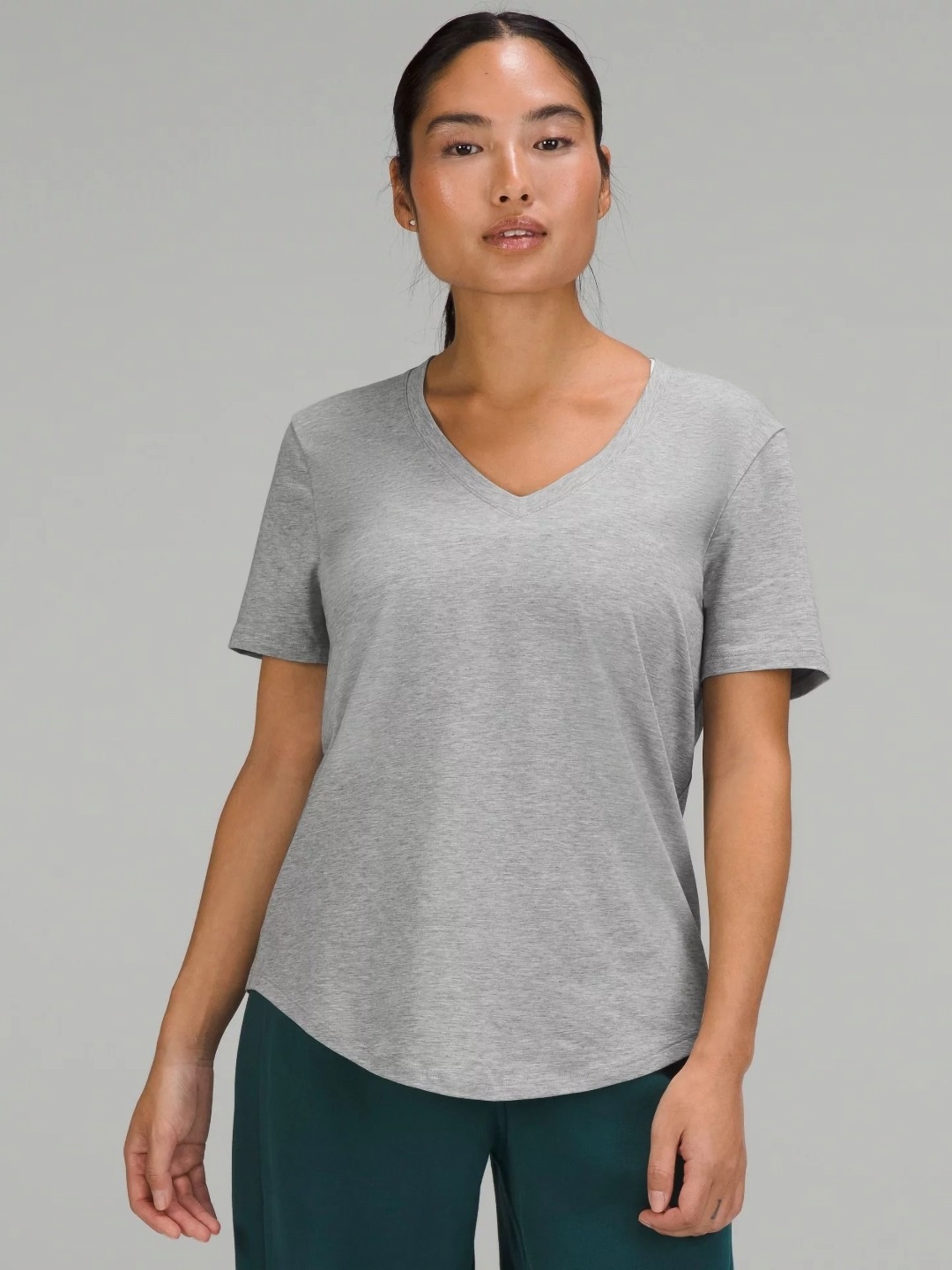 

appulse Women Solid V-Neck Cotton T-shirt, Grey