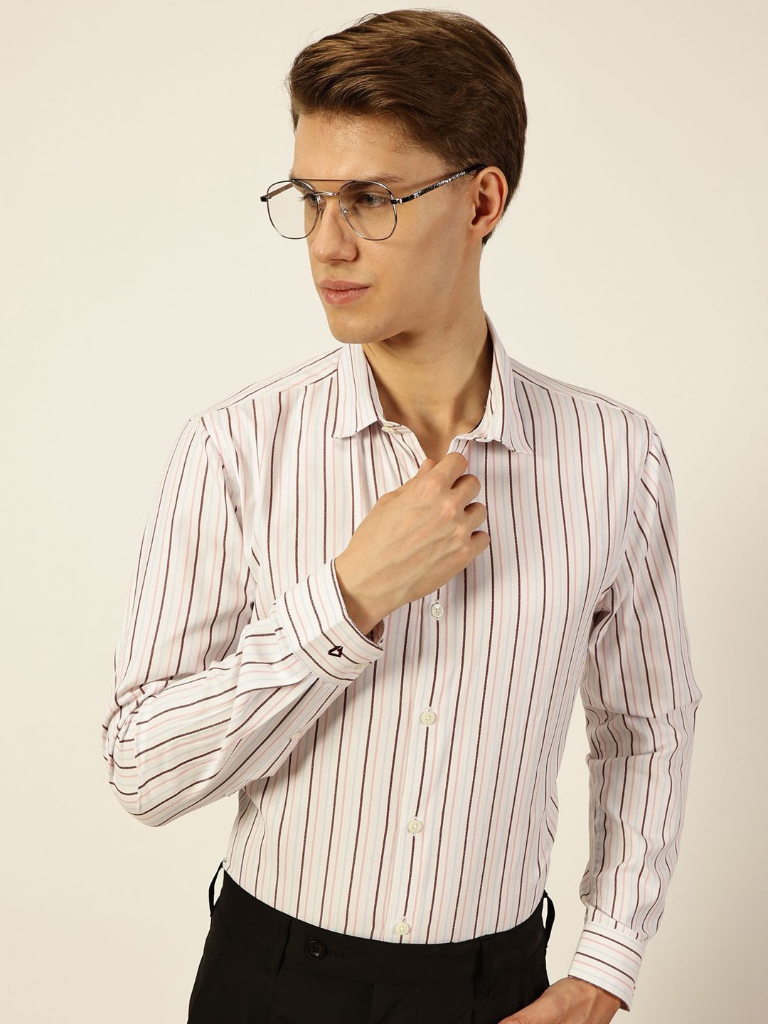 

INVICTUS Men Original Spread Collar Vertical Striped Cotton Slim Fit Formal Shirt, White